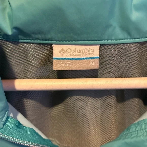 Columbia Women's Aqua Blue Rain Jacket - Picture 2 of 3